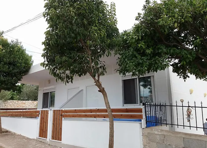 Apartment Bushi Ksamil